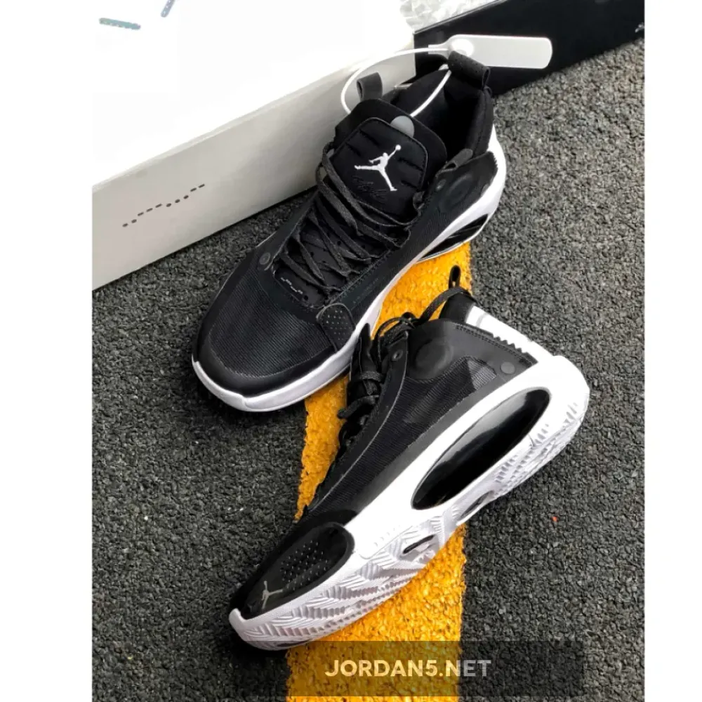 Air Jordan 34 Eclipse Black/White  AR3240-001
