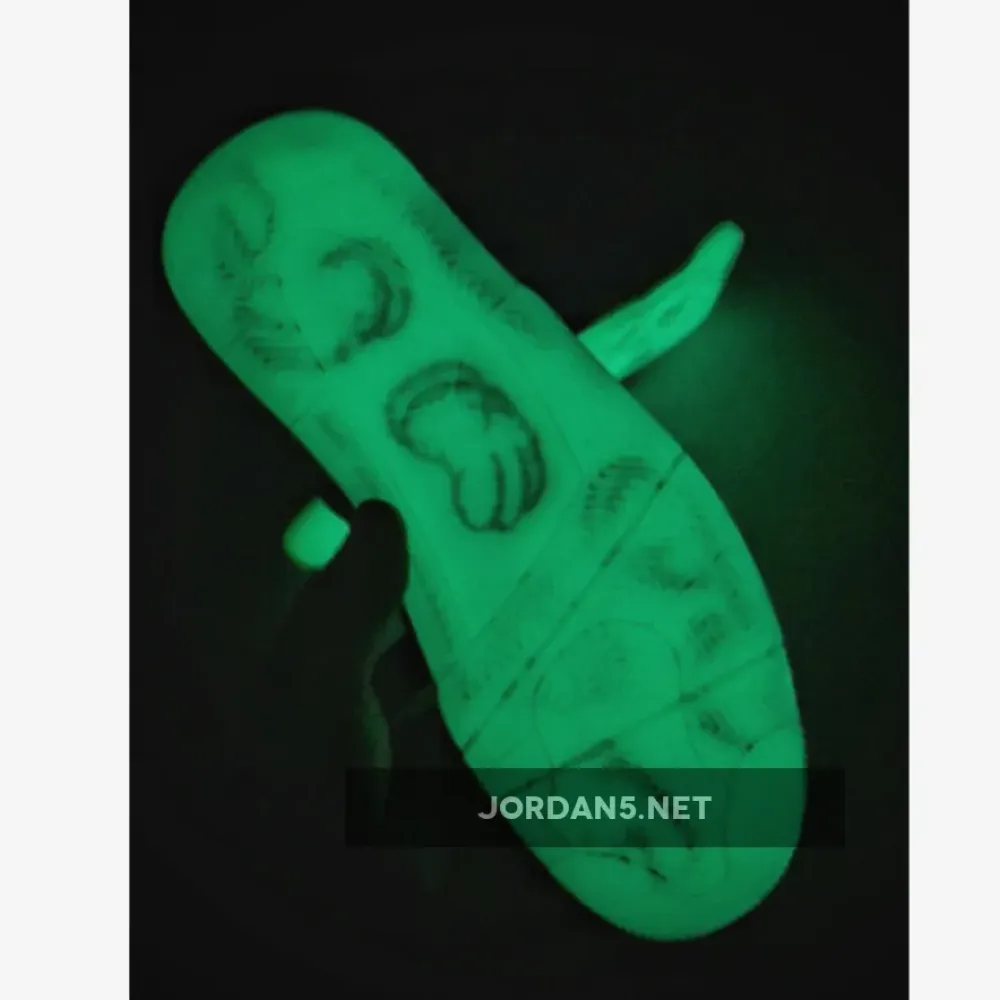 KAWS x Air Jordan 4 Cool Grey/White  930155-003