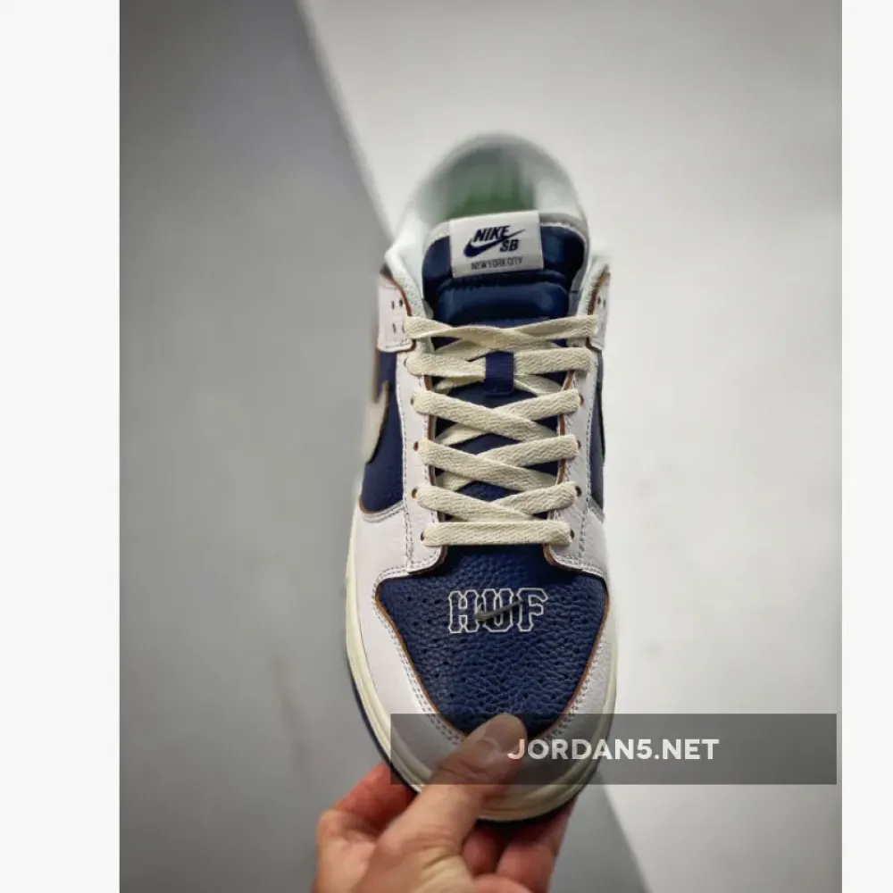 HUF x Nike SB Dunk Low “NYC” White Blue  FD8775-100