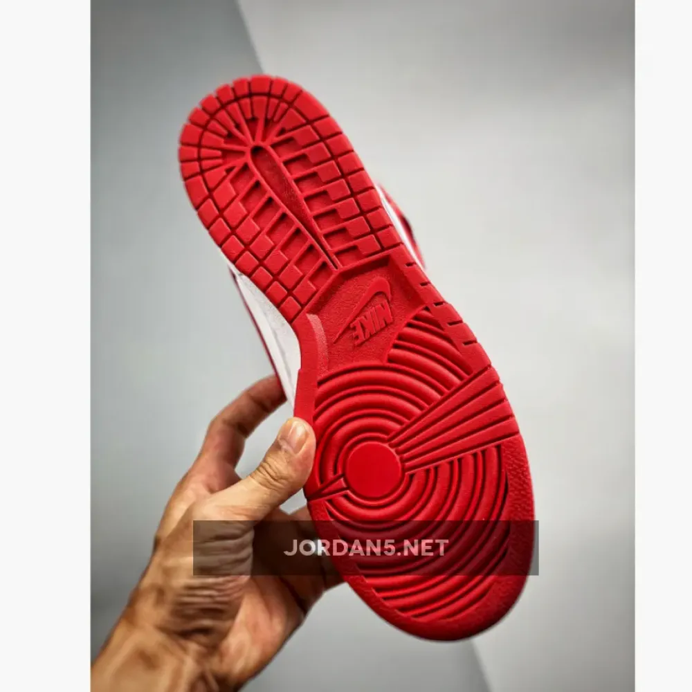 Nike Dunk High Championship White/University Red  DD1399-106