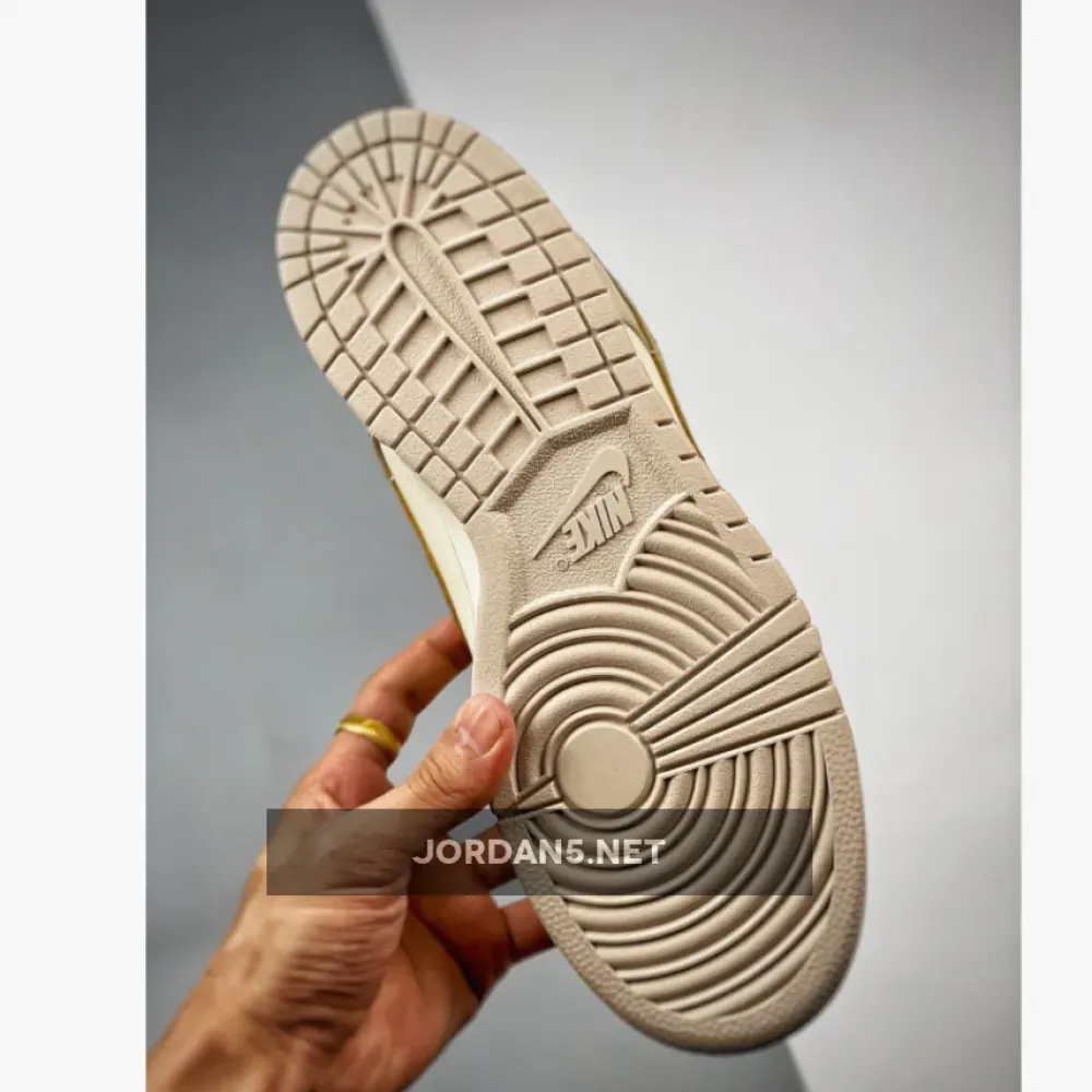 Nike Dunk Low “Gold Swoosh” White/Tan-Gold  DX5930-001