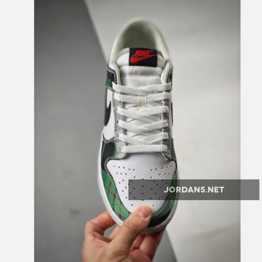 Nike Dunk Low “Plaid” White/Black-University Red-Grey-Light Silver DV0827-100