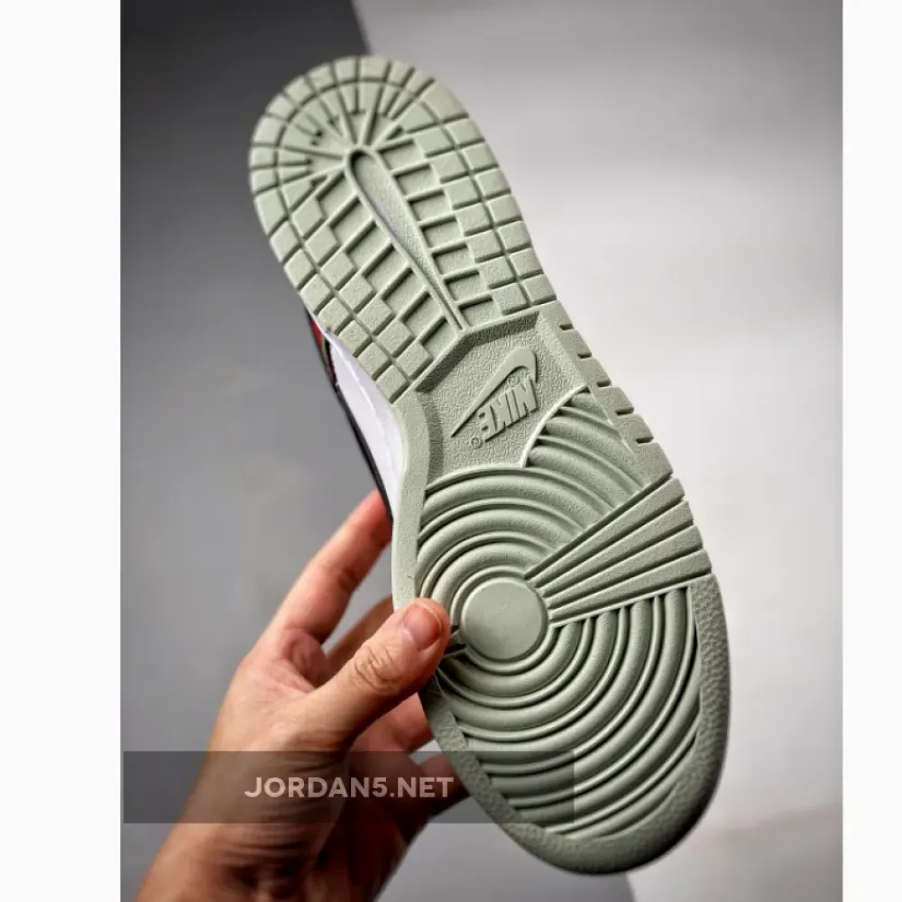 Nike Dunk Low “Plaid” White/Black-University Red-Grey-Light Silver DV0827-100