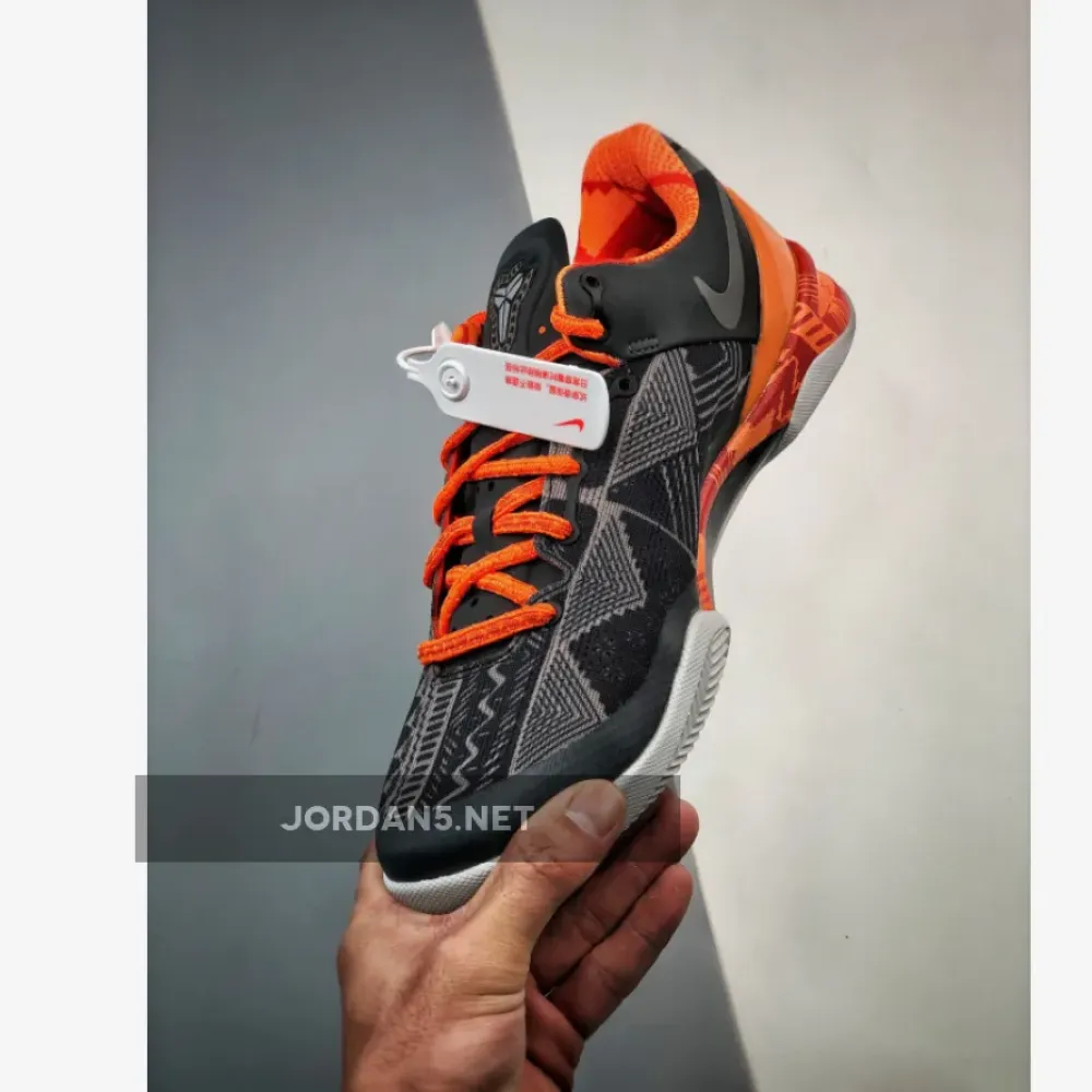 Nike Kobe 8 System ‘BHM’ Anthracite/Pure Platinum-Grey  583112-001