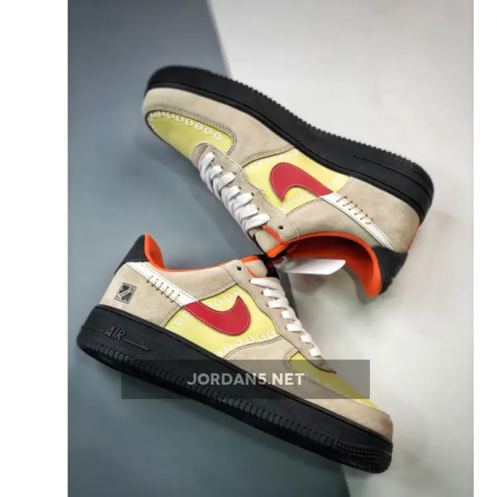 Nike Air Force 1 Low “Somos Familia”  DZ5355-126