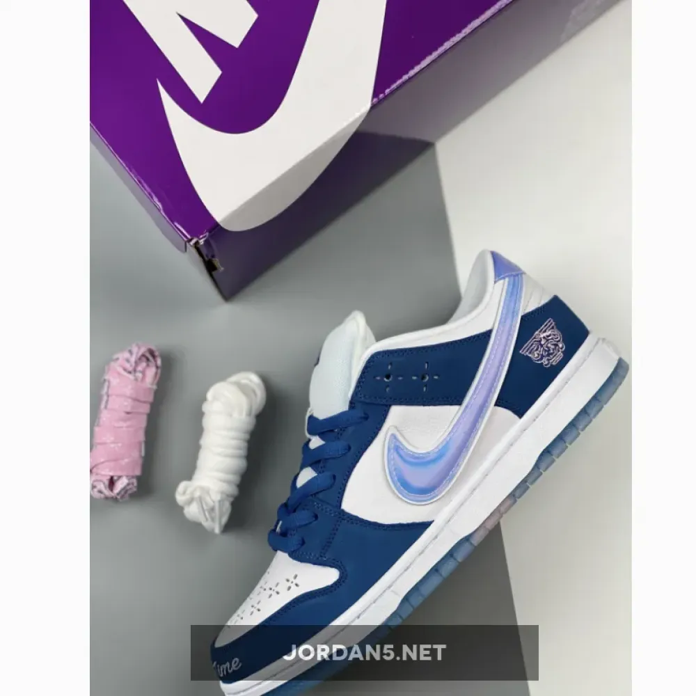 Born x Raised x Nike SB Dunk “In Loving Memory”  FN7819-400