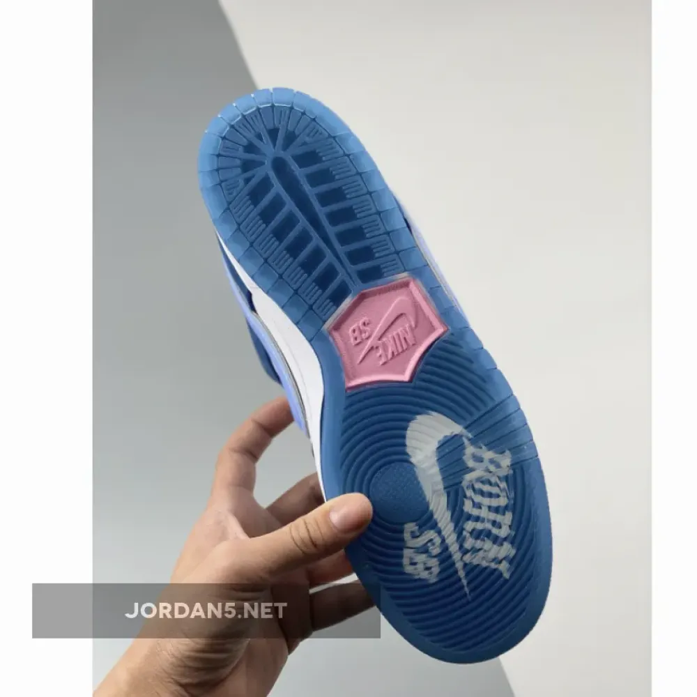 Born x Raised x Nike SB Dunk “In Loving Memory”  FN7819-400