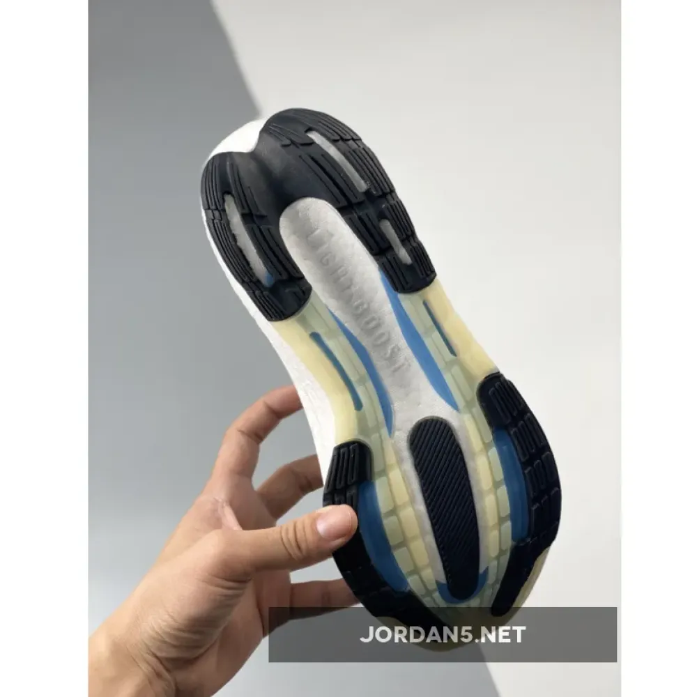 adidas Ultraboost Light Carbon/Blue Dawn/Court Green HQ6342