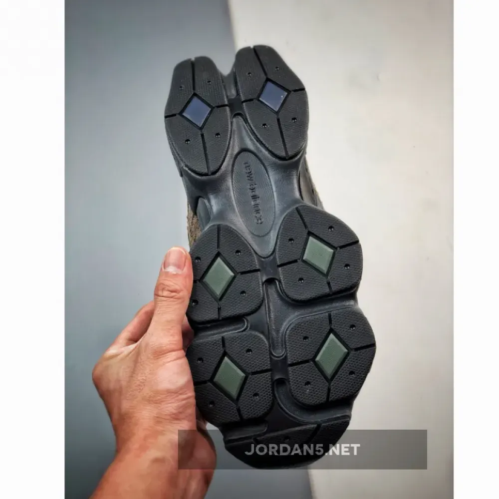 New Balance 9060 Beef and Broccoli  U9060OUT