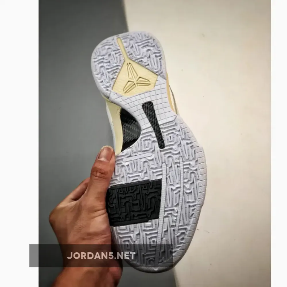 Off-White x Nike Kobe 5 Protro ‘In Memoriam’