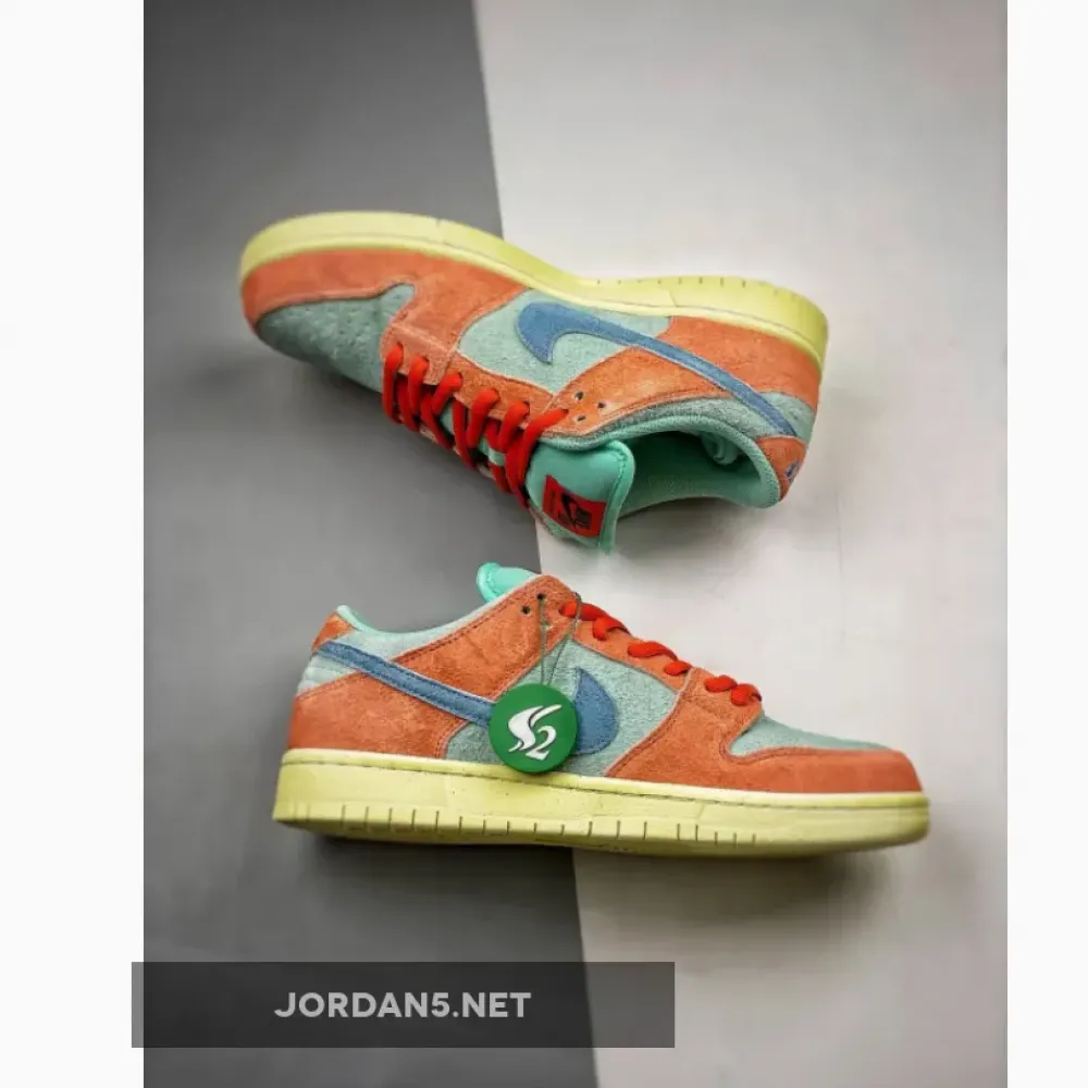 Nike SB Dunk Low Orange/Noise Aqua  DV5429-800