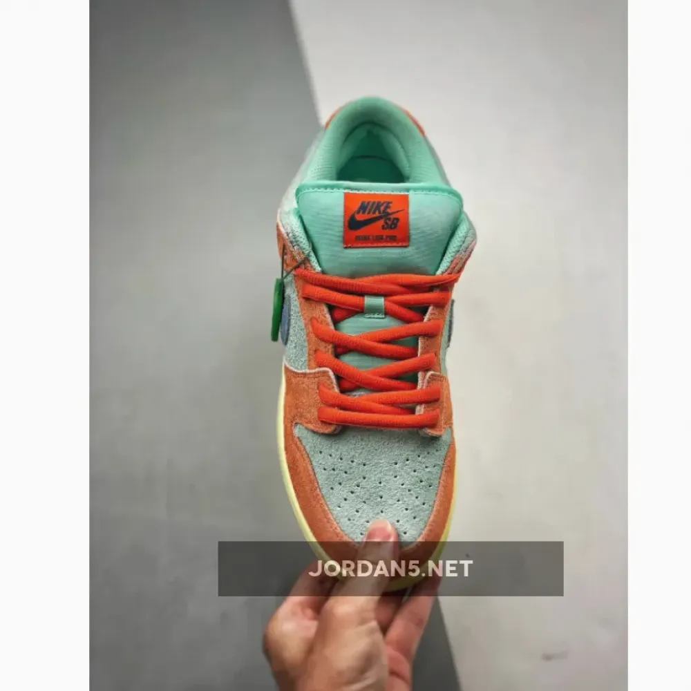 Nike SB Dunk Low Orange/Noise Aqua  DV5429-800