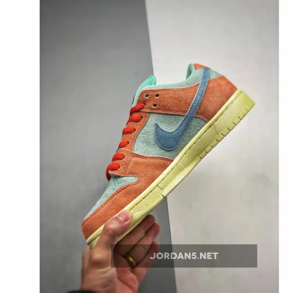 Nike SB Dunk Low Orange/Noise Aqua  DV5429-800