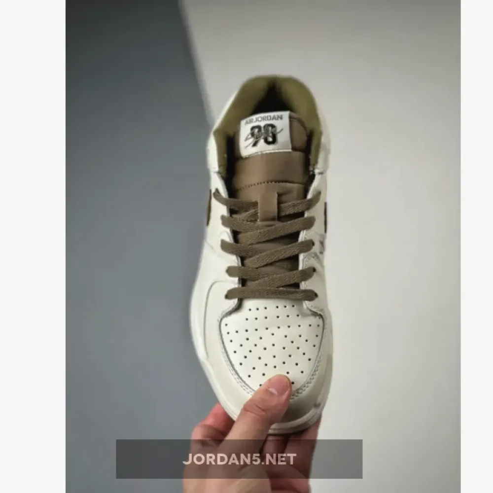 Jordan Stadium 90 Sail/Olive  FB2269-102