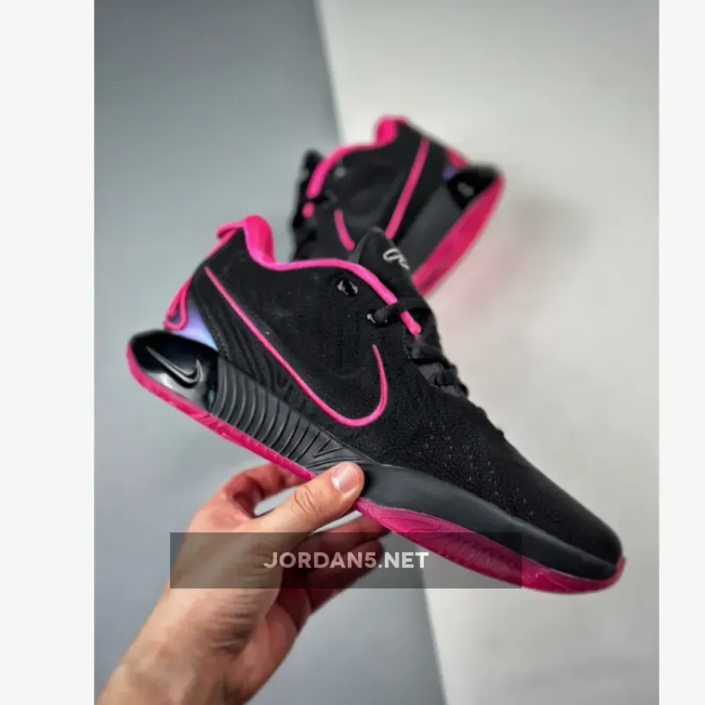 Nike LeBron 21 Black Pink