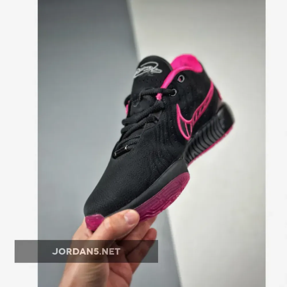 Nike LeBron 21 Black Pink