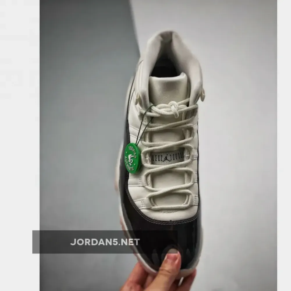 Air Jordan 11 Neapolitan Sail/Velvet Brown-Atmosphere  AR0715-101