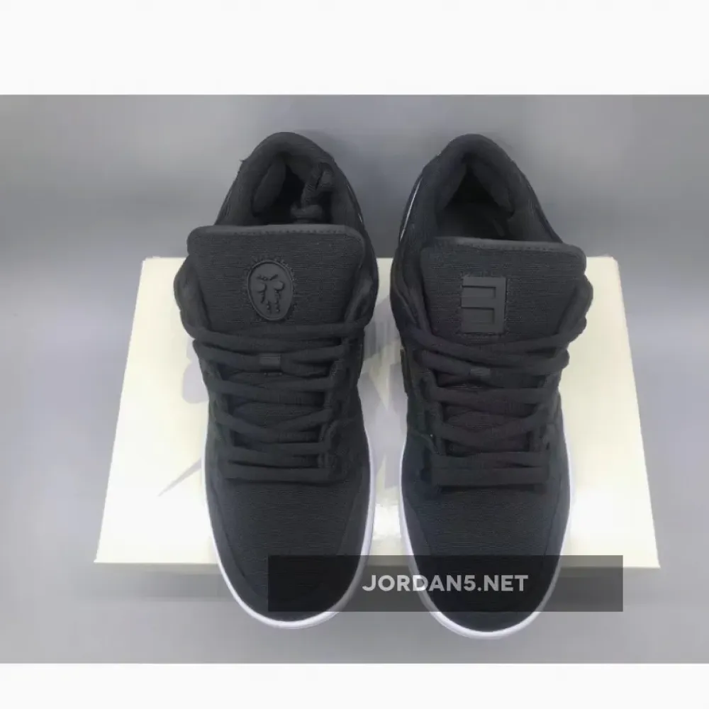 Eminem x Carhartt x Nike SB Dunk Black Ice