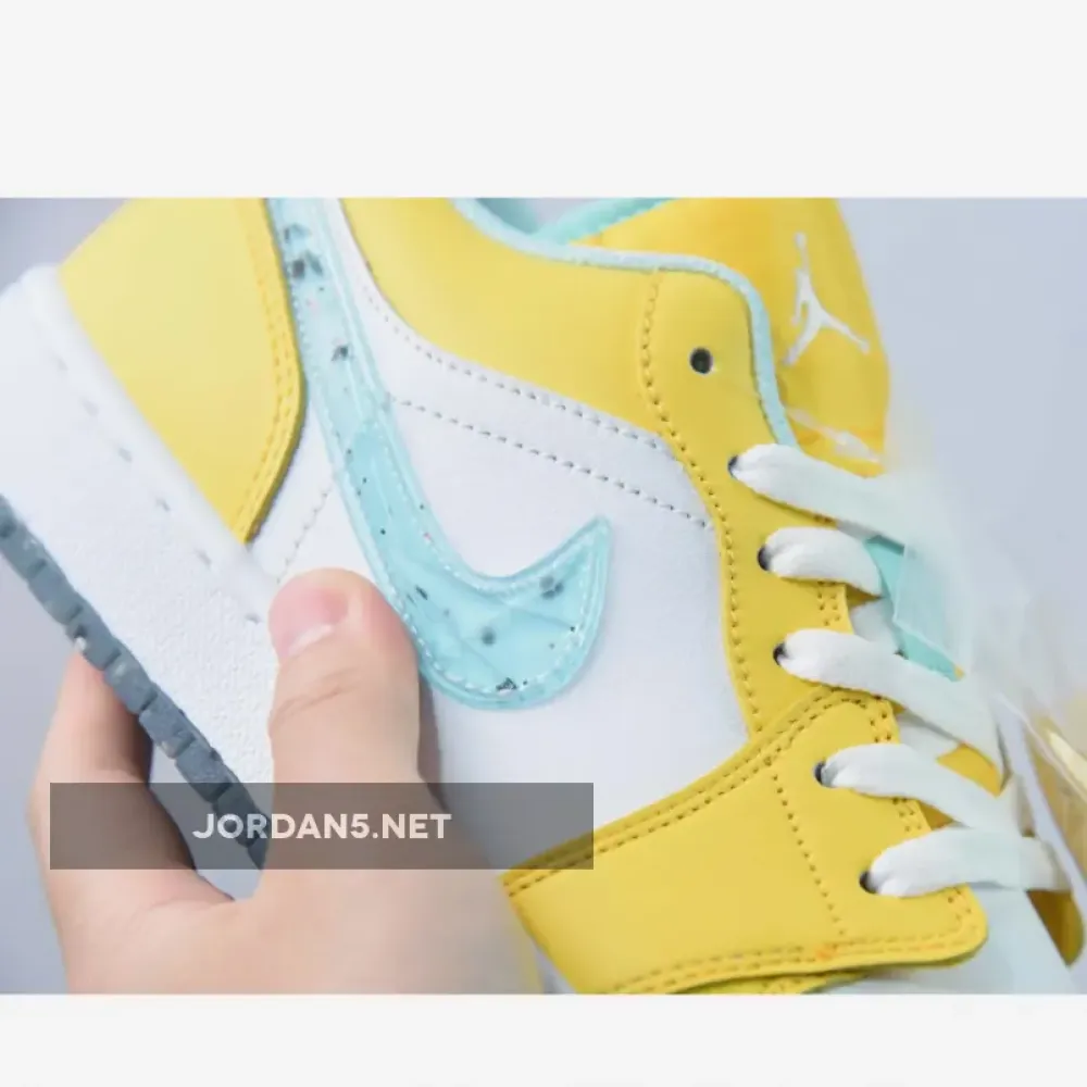 Air Jordan 1 Low Citron Pulse/Glacier Ice  DX4375-800