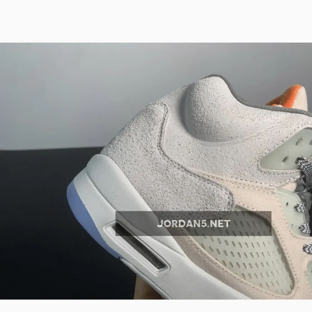 Air Jordan 5 Retro SE “Craft” Light Orewood Brown/Safety Orange  FD9222-180