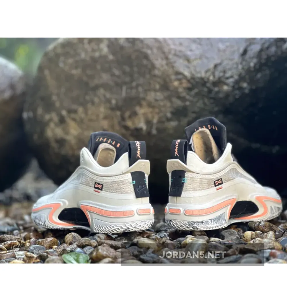 Air Jordan 36 Low Light Orewood Brown  DH0833-160