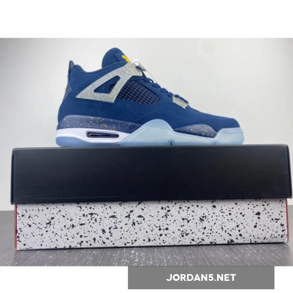 Air Jordan 4 Retro ‘Michigan Wolverines’ PE Amarillo/Navy/White