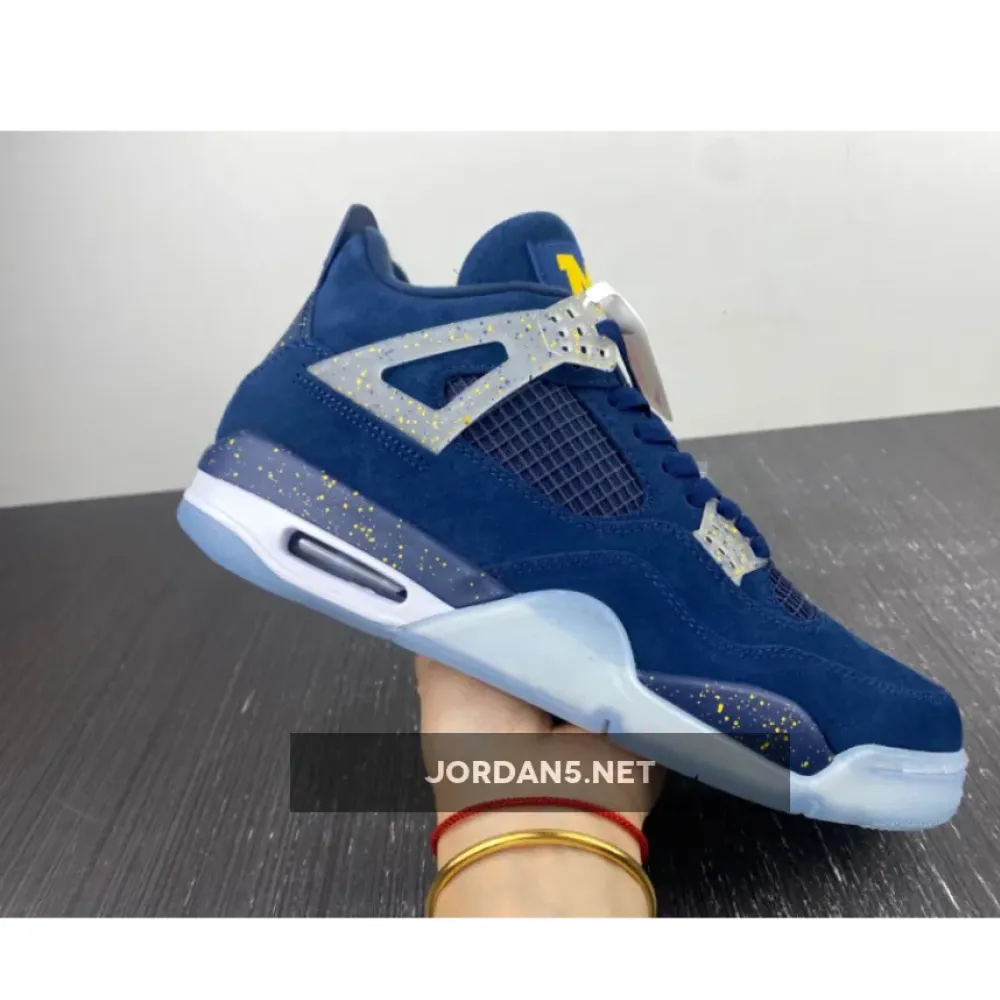 Air Jordan 4 Retro ‘Michigan Wolverines’ PE Amarillo/Navy/White