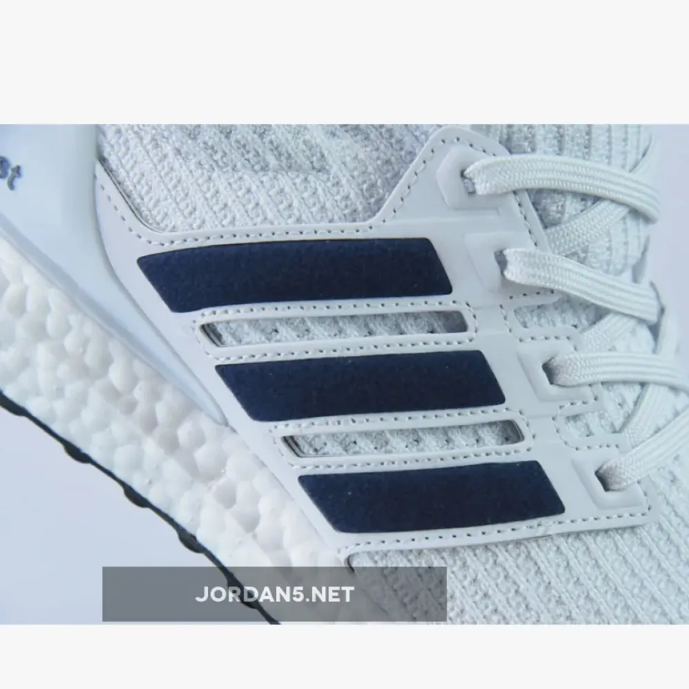 adidas UltraBoost 4.0 White Collegiate Navy  FY9337