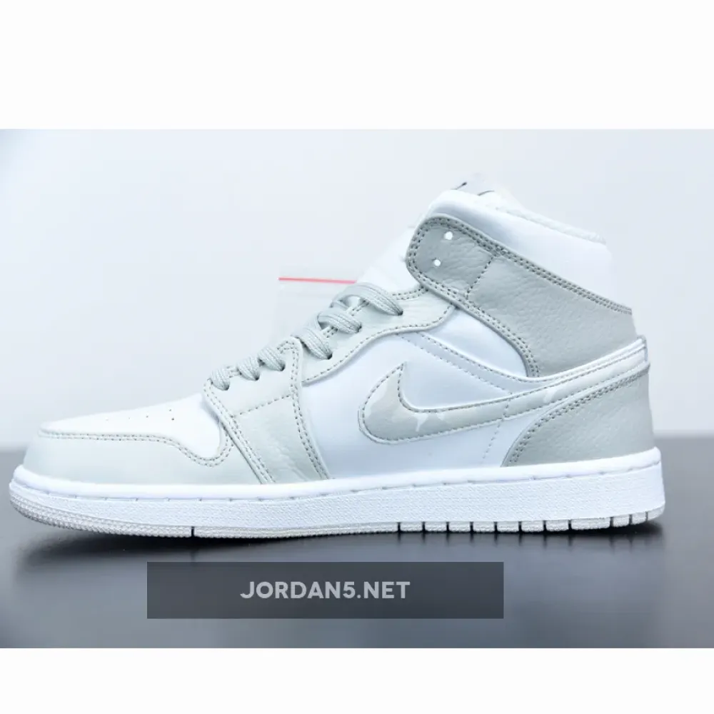 Air Jordan 1 Mid “Grey Camo”  DC9035-100