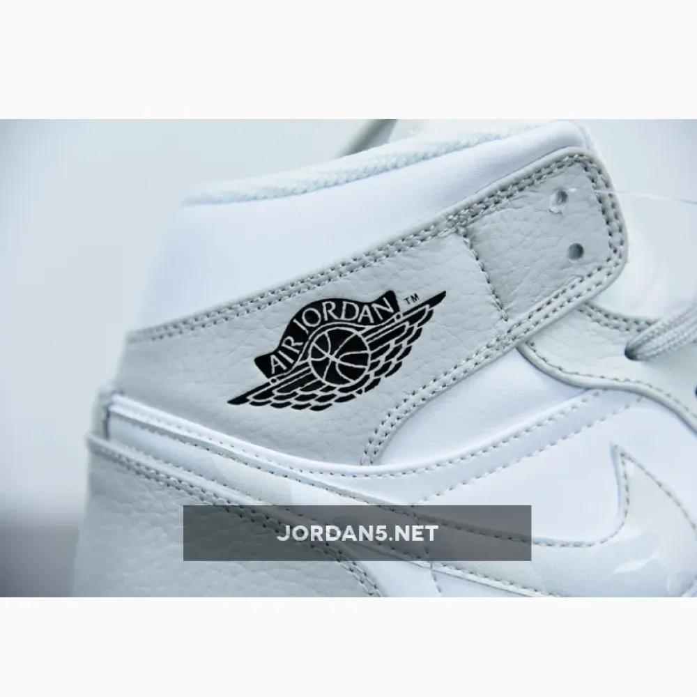 Air Jordan 1 Mid “Grey Camo”  DC9035-100