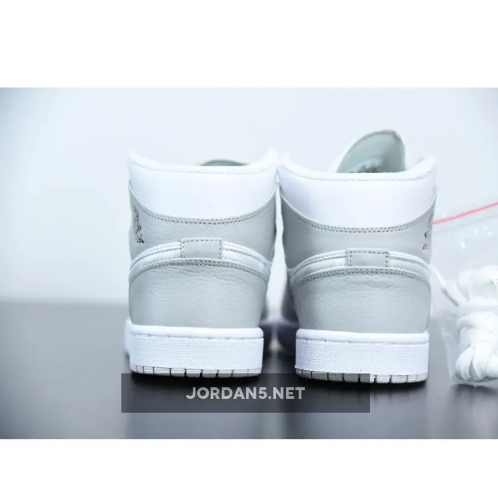 Air Jordan 1 Mid “Grey Camo”  DC9035-100