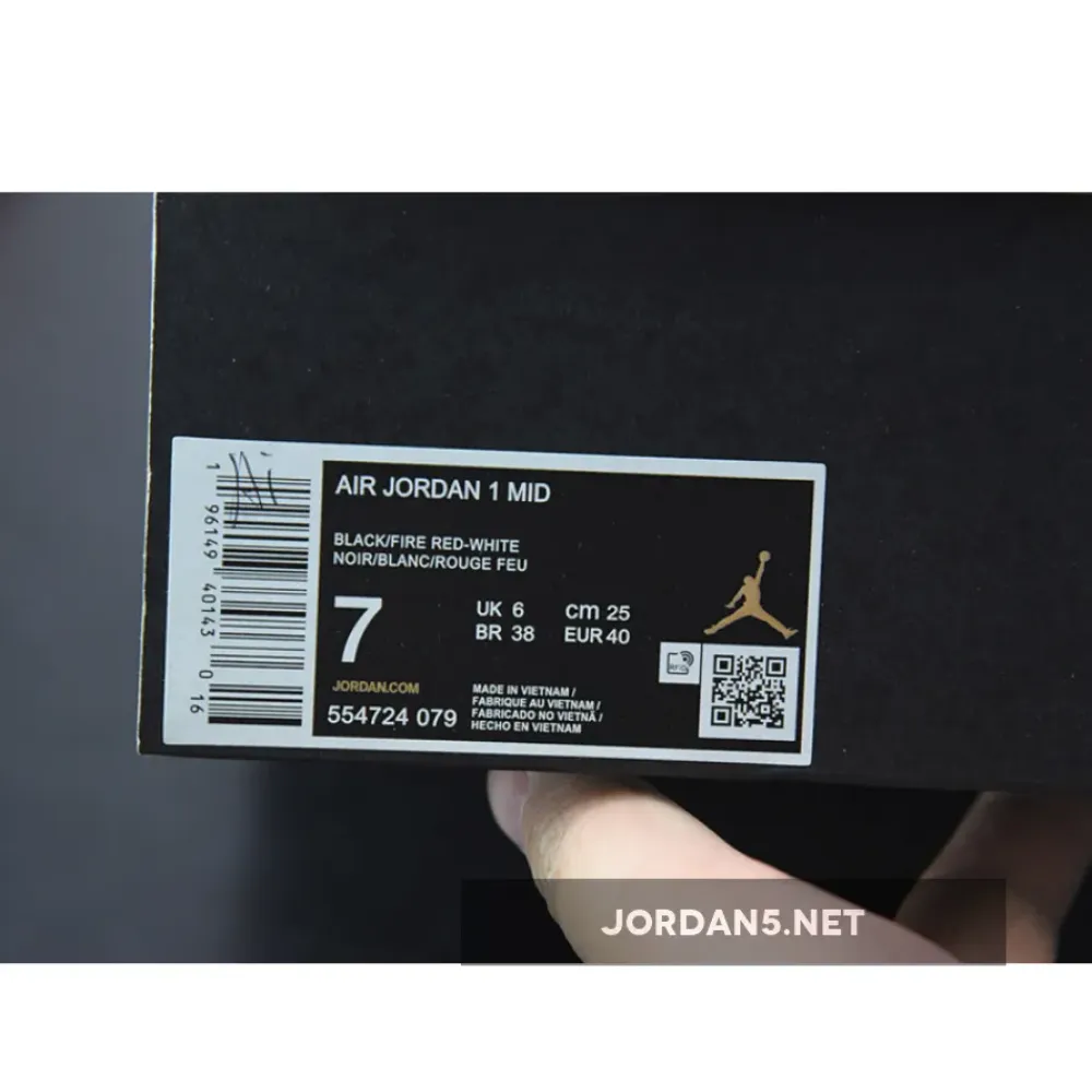 Air Jordan 1 Mid “Bred Toe” Black/White-Fire Red  554724-079