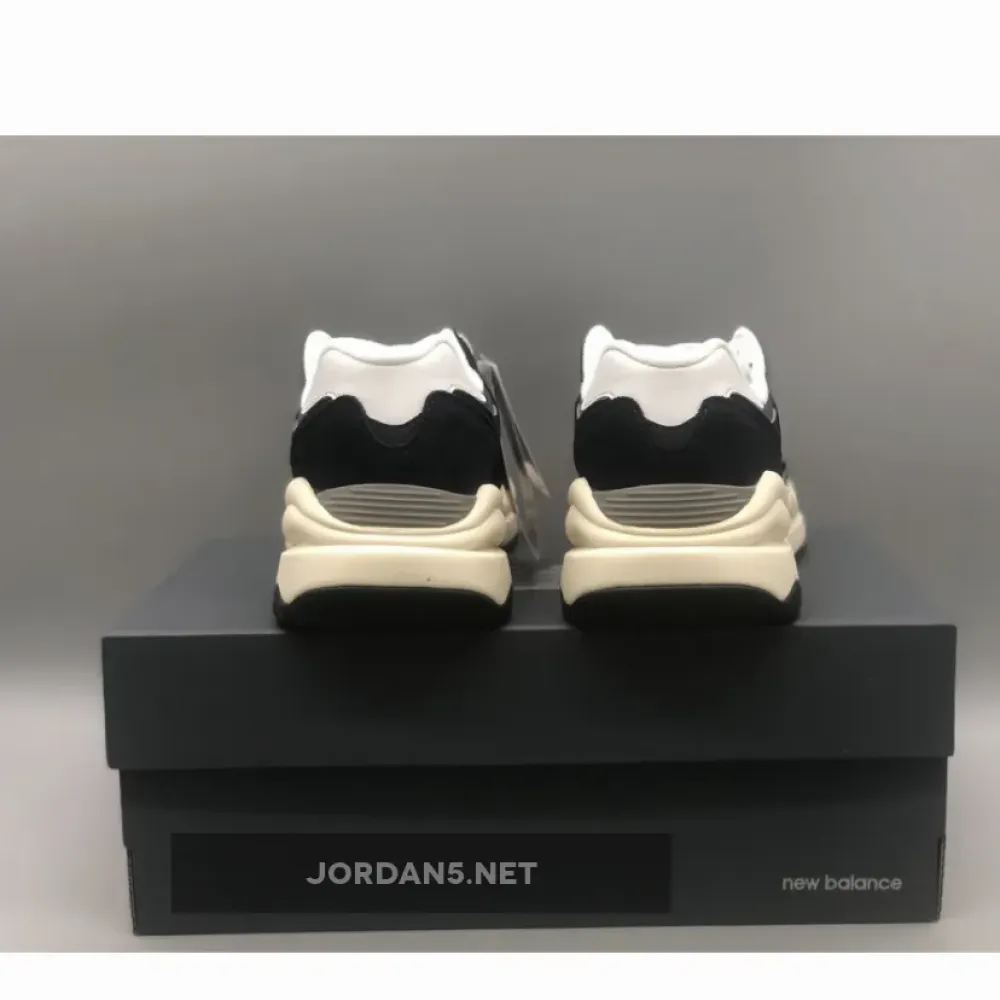 New Balance 57/40 Team Navy/Munsell White  M5740CD