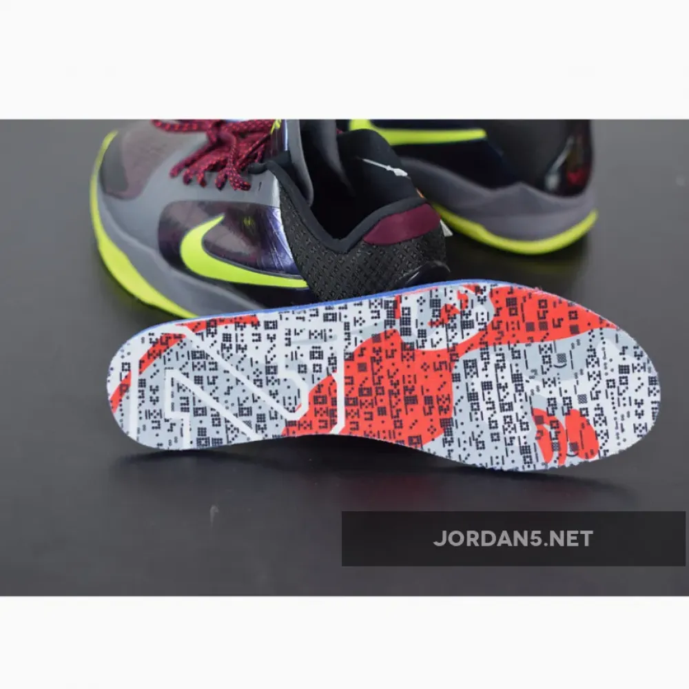 NBA 2K20 x Nike Kobe 5 Protro “Chaos”  CD4991-001