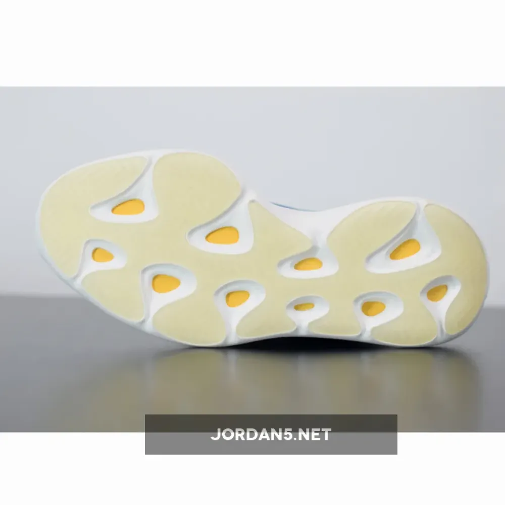 adidas Yeezy 700 V3 “Azareth” G54850