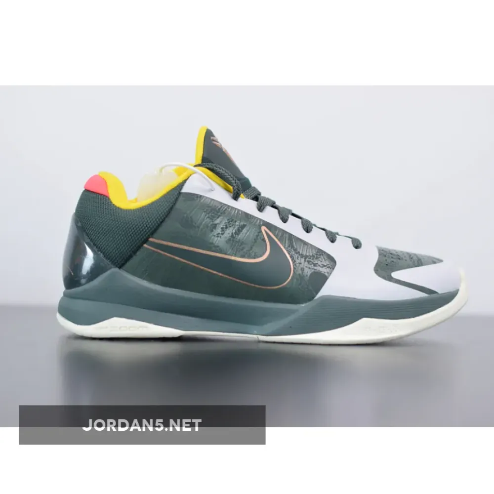 Nike Kobe 5 Protro EYBL “Forest Green”  CD4991-300