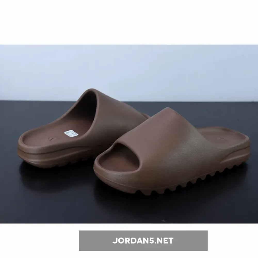 adidas Yeezy Slide Soot  GX6141