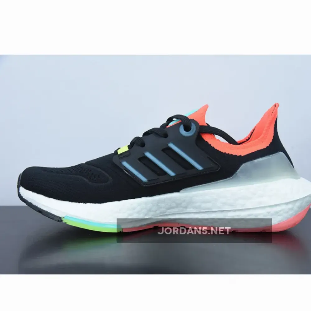 adidas Ultra Boost 22 Core Black/Sky Rush/Turbo GY8681