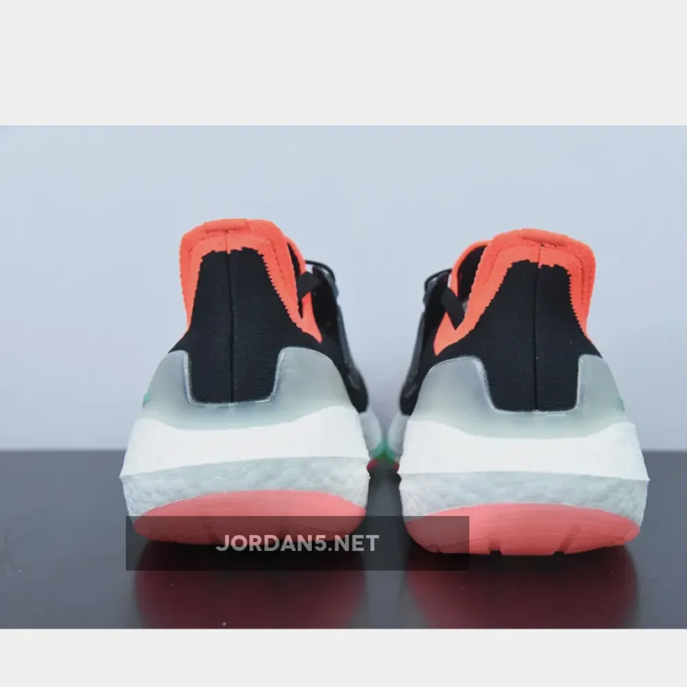 adidas Ultra Boost 22 Core Black/Sky Rush/Turbo GY8681