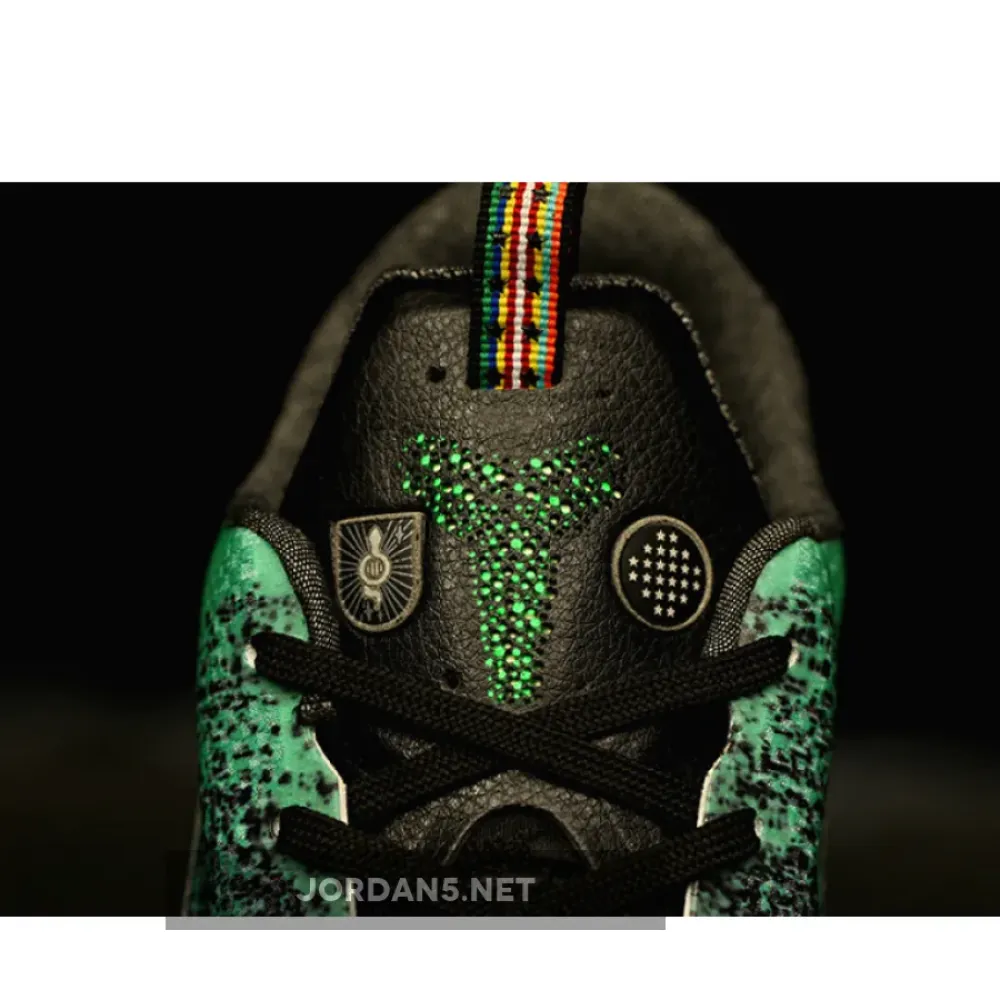 Nike Kobe 11 Elite Low “All-Star” Green Glow/Black-Persian Violet 822521-305