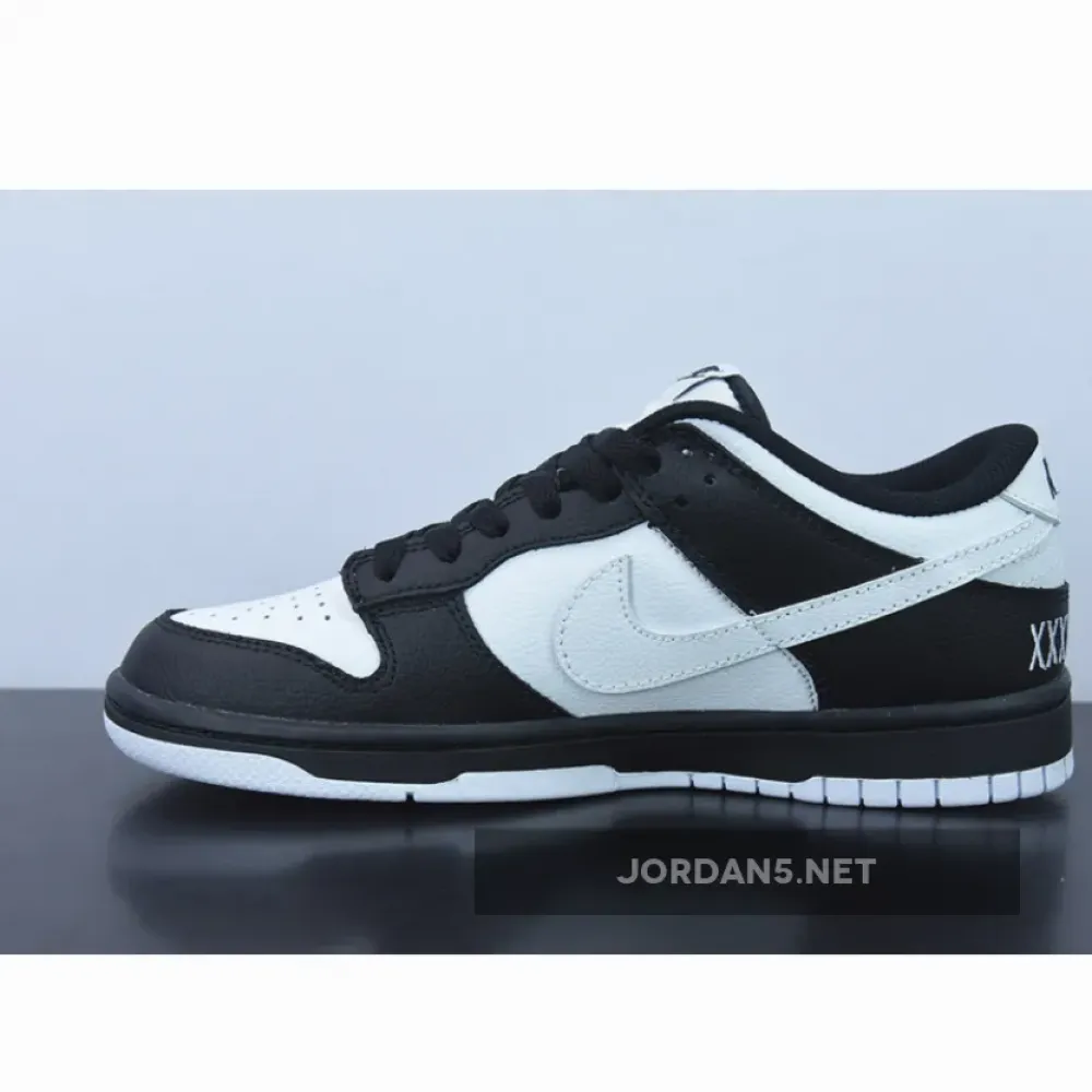 Nike SB Dunk Low Black White