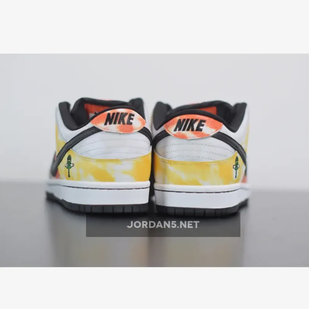 Nike SB Dunk Low “Raygun Tie-Dye” White/Orange Flash  BQ6832-101