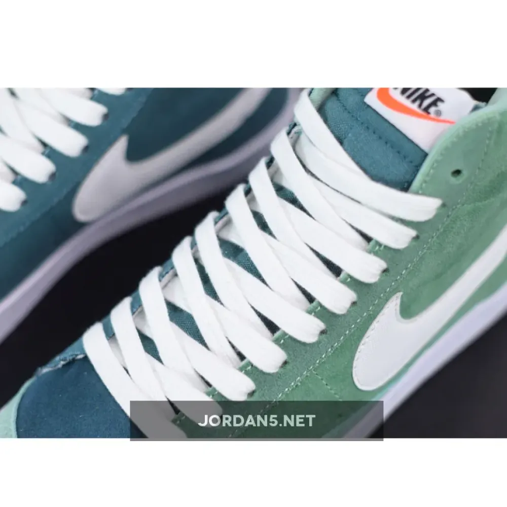 Nike Blazer Mid ’77 Vintage Healing Jade/White-Ash Green  CZ4609-300