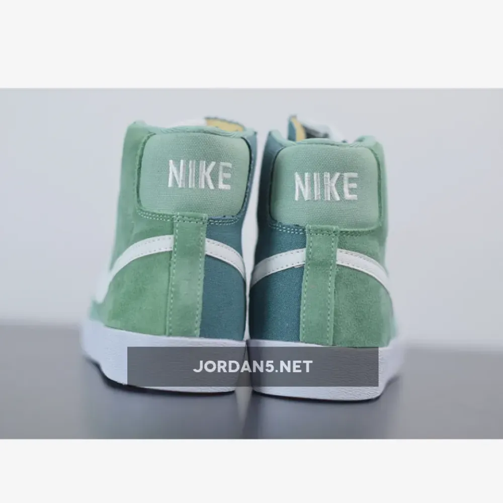 Nike Blazer Mid ’77 Vintage Healing Jade/White-Ash Green  CZ4609-300