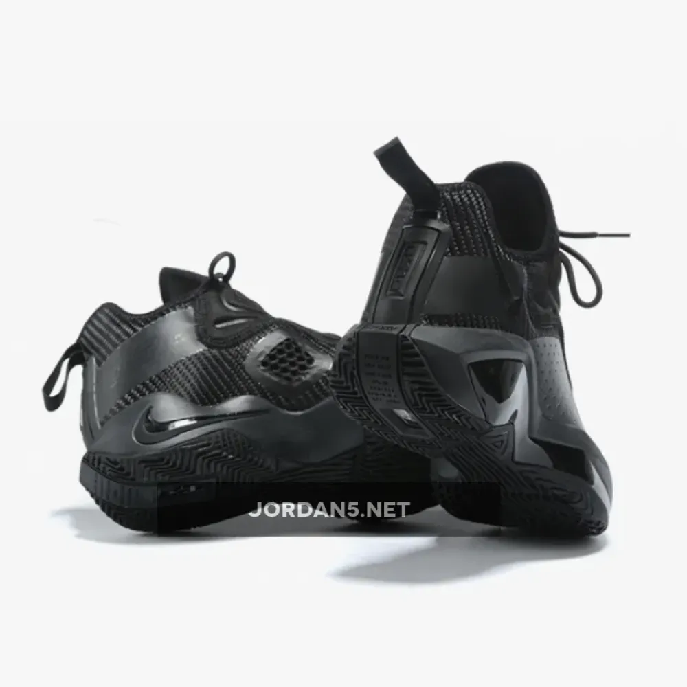 Nike LeBron Soldier 14 Triple Black