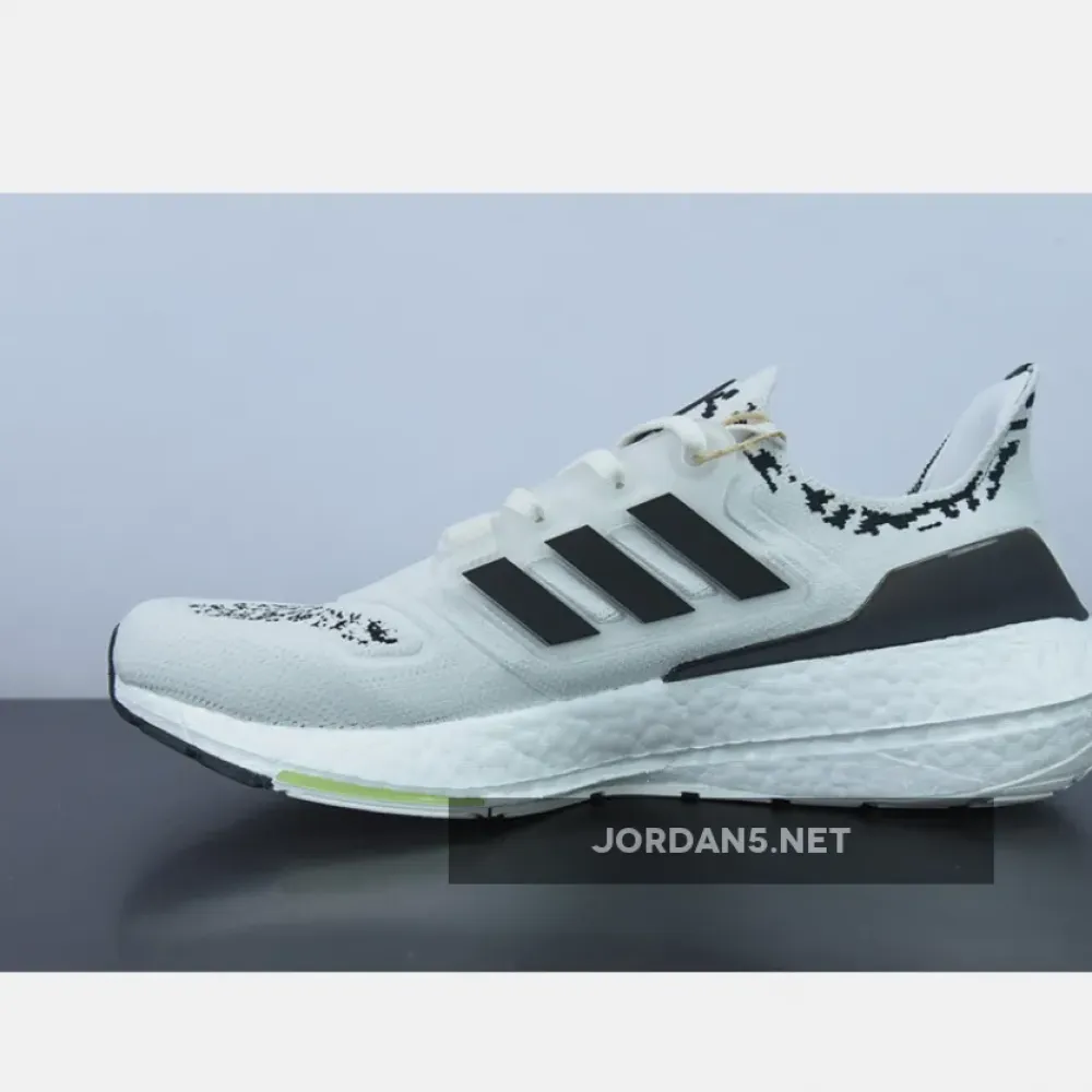 adidas Ultra Boost 22 Non Dyed/Core Black/Almost Lime  GX5573