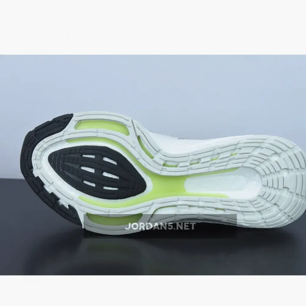 adidas Ultra Boost 22 Non Dyed/Core Black/Almost Lime  GX5573