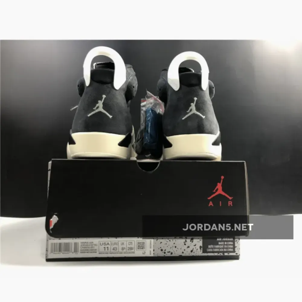 Air Jordan 6 “Tech Chrome” Black/Light Smoke Grey/Sail/Chrome  CK6635-001