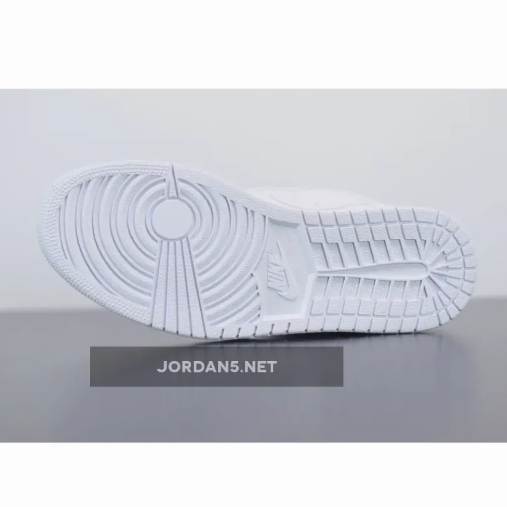 Air Jordan 1 Mid “Euro Tour”  CW7589-100