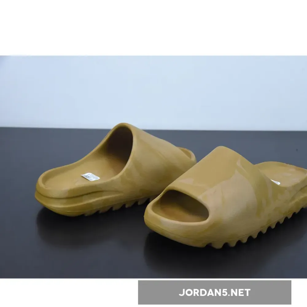 adidas Yeezy Slide “Ochre”  GW1931
